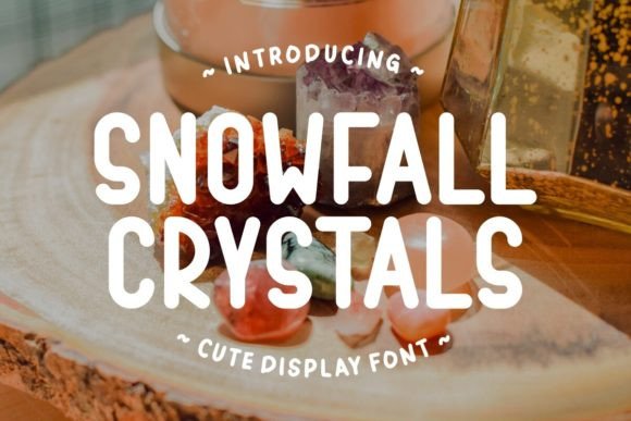 Snowfall Crystals: The Perfect Display Font for Holiday Crafts